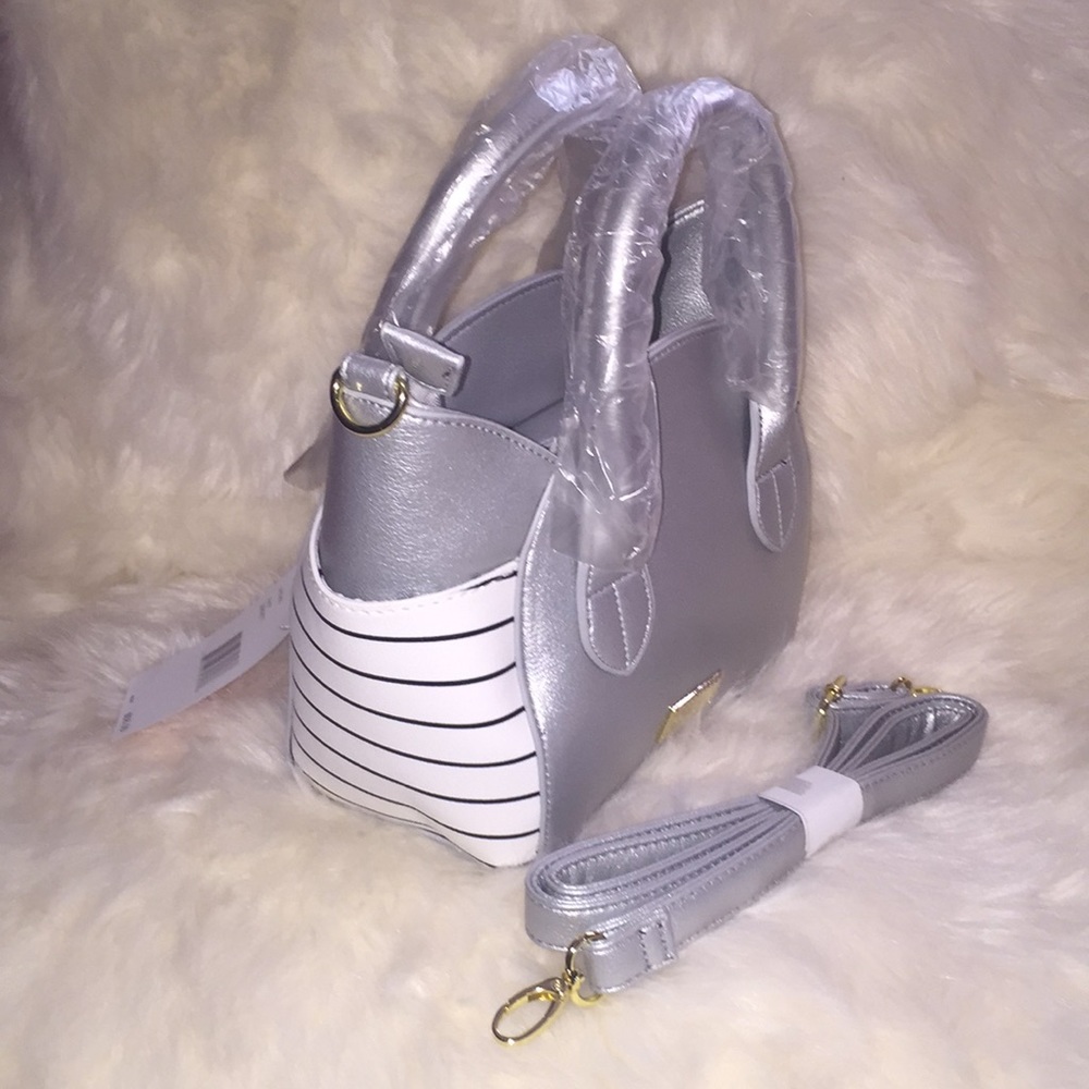 ๐SALEโฌ๏ธBetsey Johnson Cat face satchel๐๐ - Picture 3 of 8